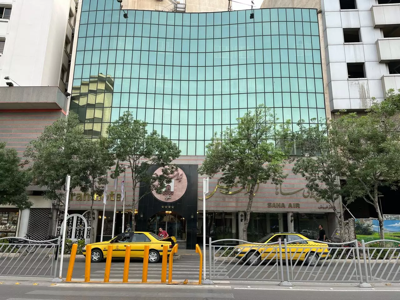 Alibaba https://cdn.alibaba.ir/ostorage/hotel-accommodation-images/680cd3b7f6e8766ef96f4e89_نمای خارجی (2).webp